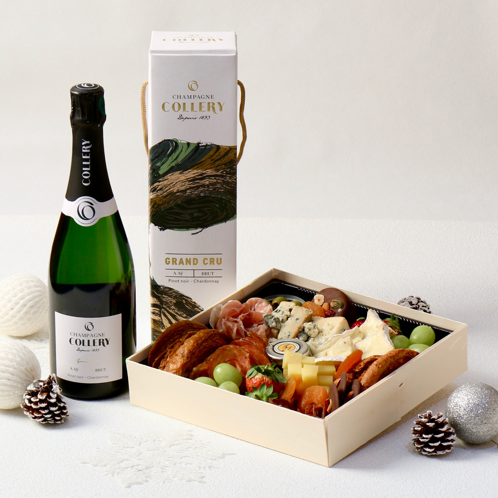 Christmas gift idea: Cheese & Charcuterie Platter with Champagne Bundle